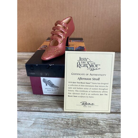 Just the Right Shoe by Raine Mini Shoe Figurines New in Box Lot of 7 - Picture 12 of 16
